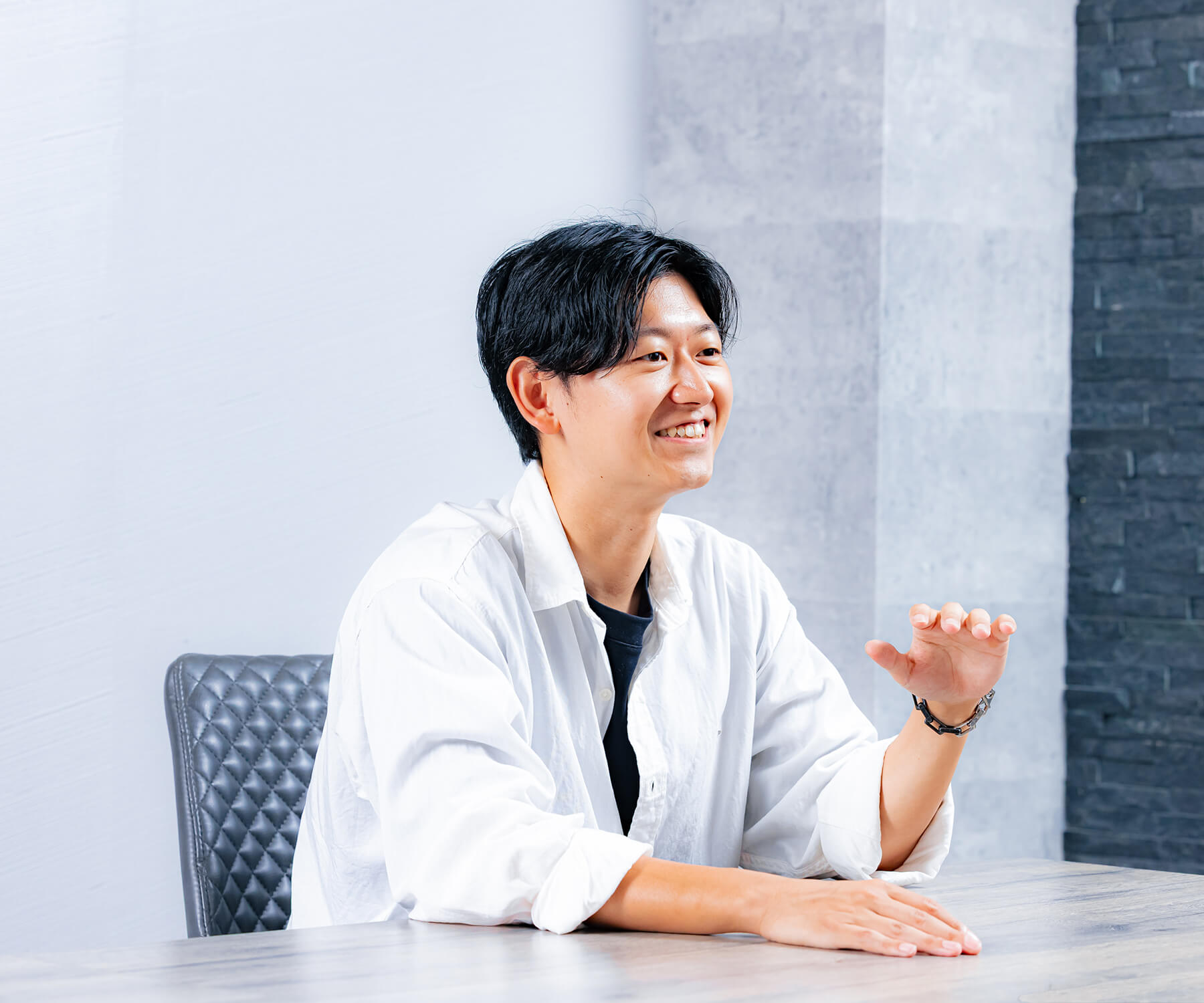 仕事のやりがいについて話すスタッフ